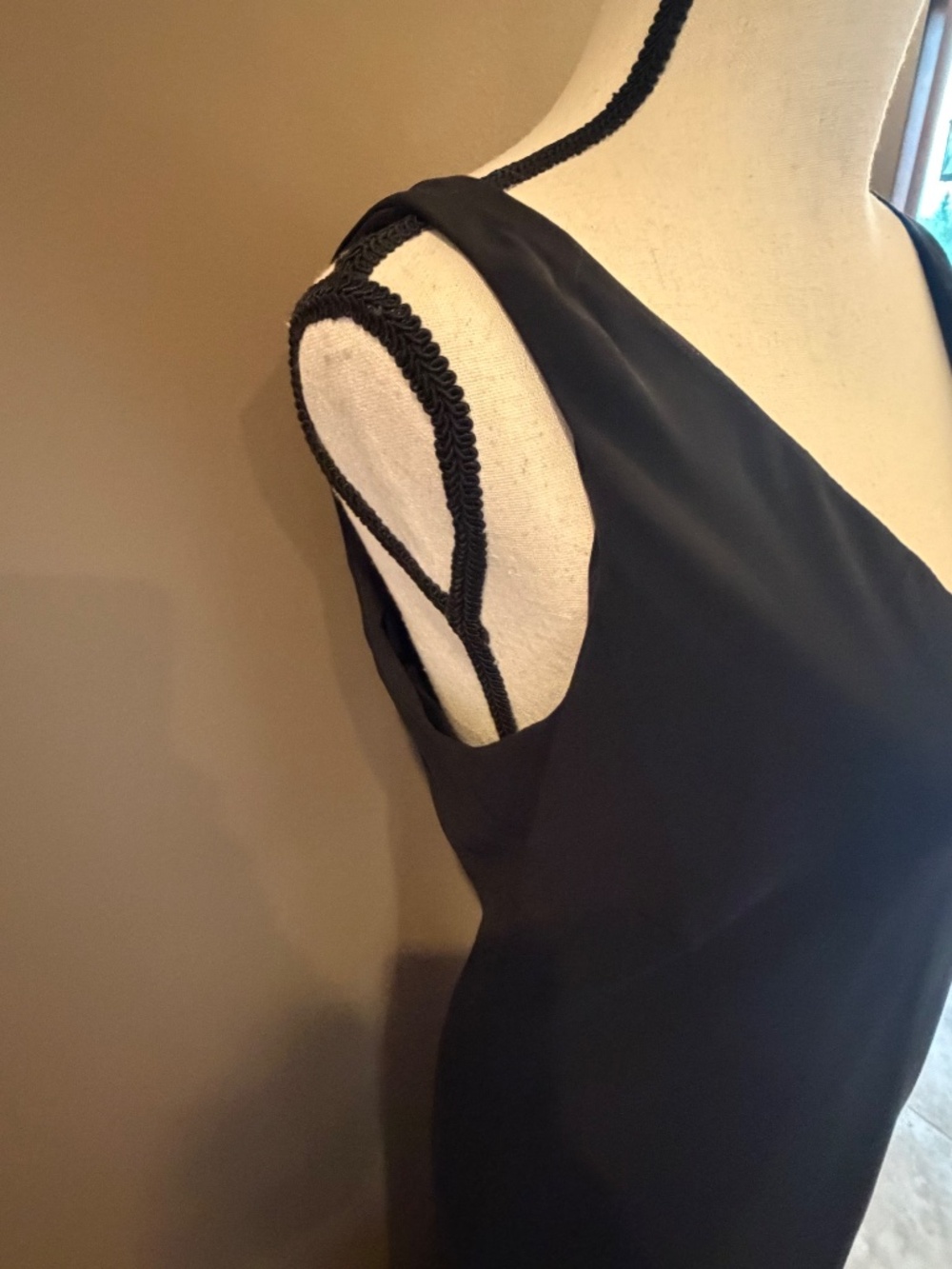 Vintage Black Sleeveless Maxi Dress Chiffon Overlay V-neck Godet skirt Size 10 - Picture 4 of 12